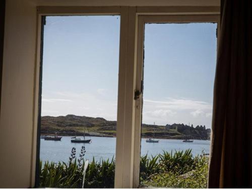 The Beach, Days Bar And B&B Inishbofin Habitación foto
